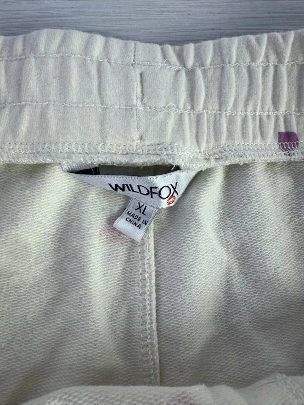 Wild Fox multi colors Heart Shorts size X-Large